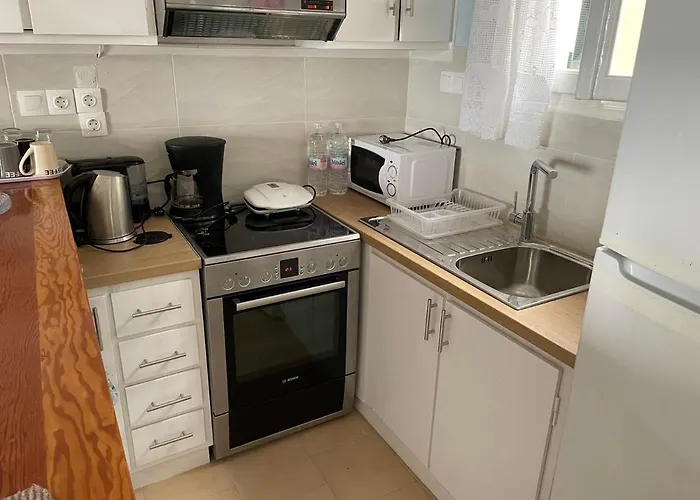 Sea View Maisonette Glyfada Beach